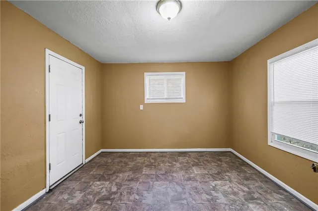 $160,000 | 10008 Hardesty Avenue, Kansas City, MO 64137