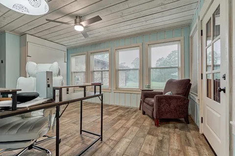 $447,000 | 660 Hillcrest Drive, Huntsville, TX 77340