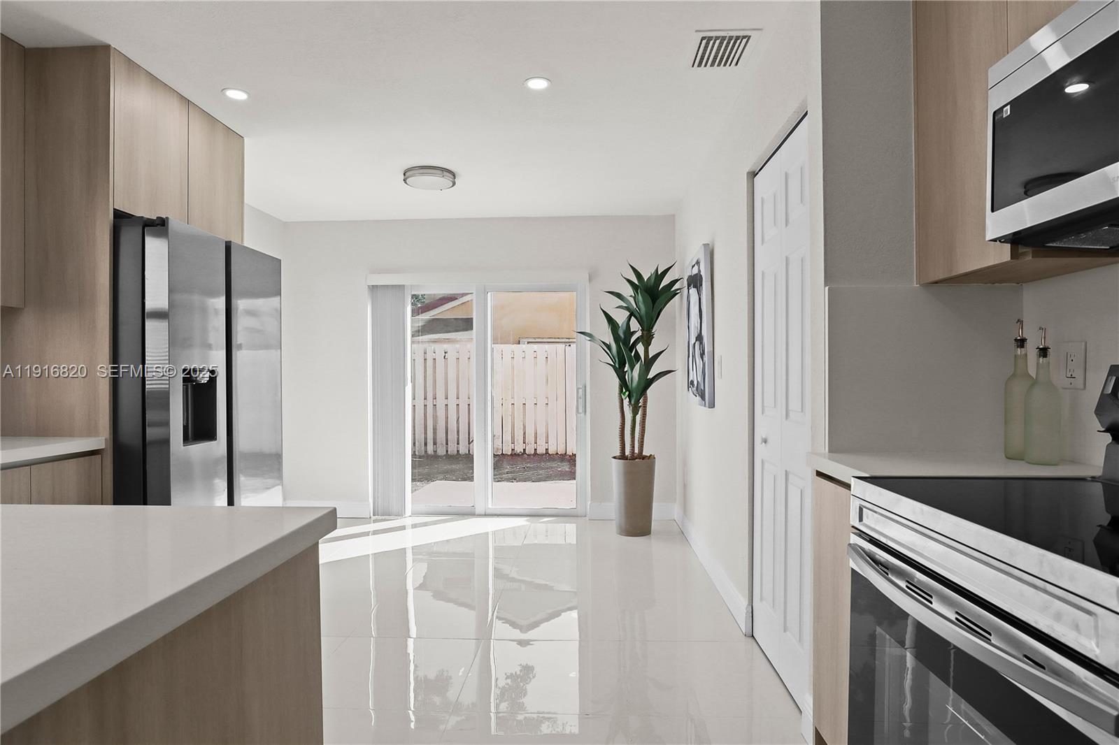 1223 Northwest 125th Terrace Sunrise, FL 33323 - Photo 31 of 89