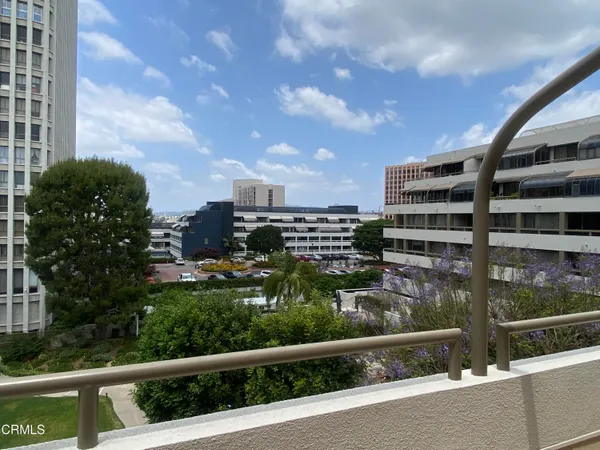 $4,300 | 121 South Hope Street, Unit 408, Los Angeles, CA 90012