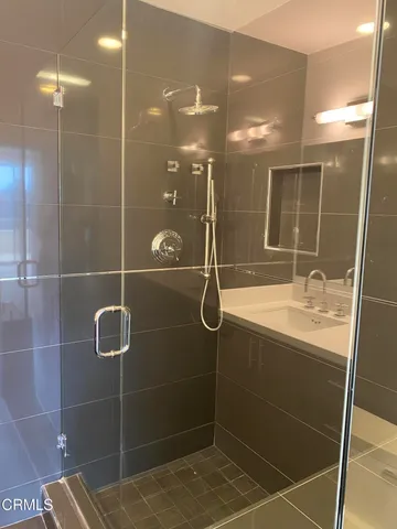 $4,300 | 121 South Hope Street, Unit 408, Los Angeles, CA 90012