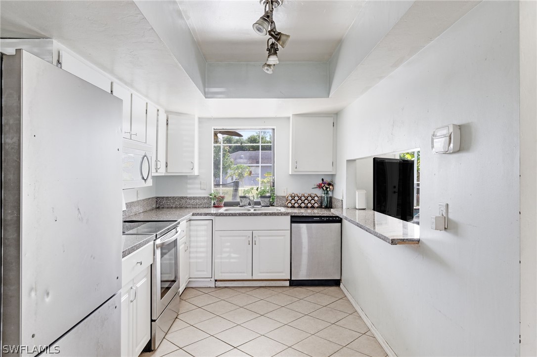 17417 Fuchsia Road Fort Myers, FL 33967 - Photo 7 of 23