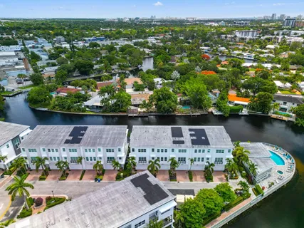 $948,500 | 2900 Northeast 12th Terrace, Unit 25, Oakland Park, FL 33334