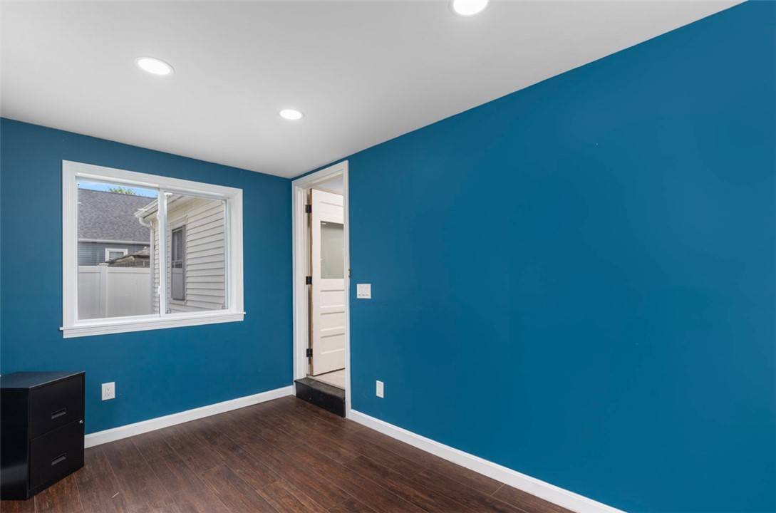 89 Rome Avenue Providence, RI 02908 - Photo 18 of 30 Gallery Image 18