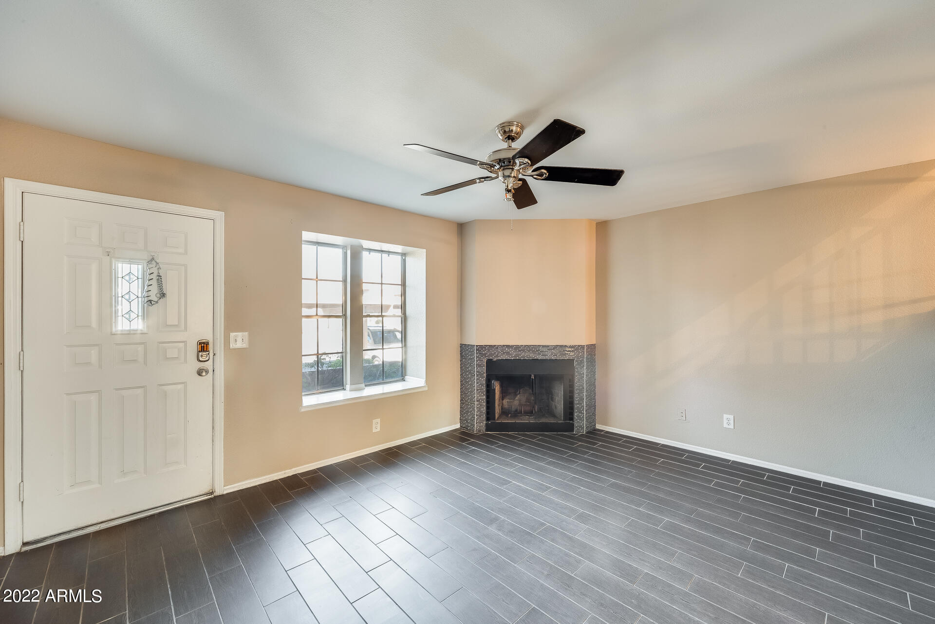 7977 West Wacker Road, Unit 143 Peoria, AZ 85381 - Photo 6 of 32 Gallery Image 6