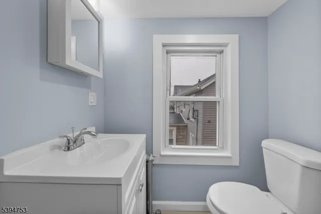 $1,975 | 6 1st Avenue, Unit 2, Raritan, NJ 08869