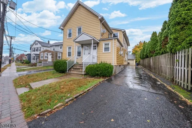 $1,975 | 6 1st Avenue, Unit 2, Raritan, NJ 08869