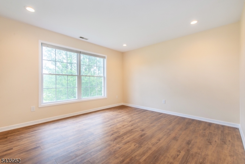 1 Fiddlers Way Sparta, NJ 07871 - Photo 29 of 37