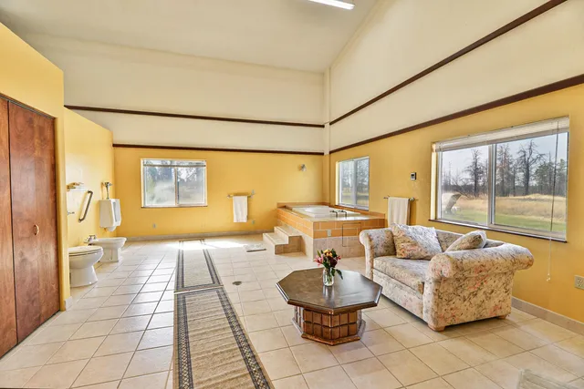 $674,900 | 35210 South Long Road, Cheney, WA 99004