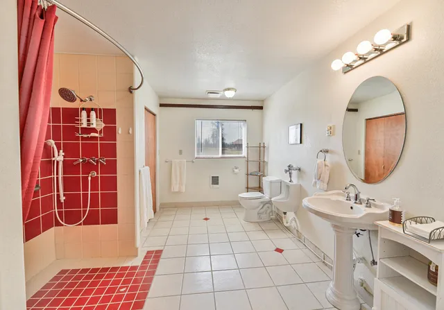 $674,900 | 35210 South Long Road, Cheney, WA 99004