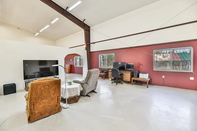 $674,900 | 35210 South Long Road, Cheney, WA 99004