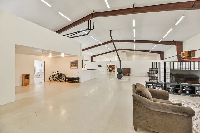 $674,900 | 35210 South Long Road, Cheney, WA 99004