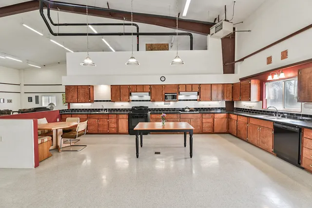 $674,900 | 35210 South Long Road, Cheney, WA 99004