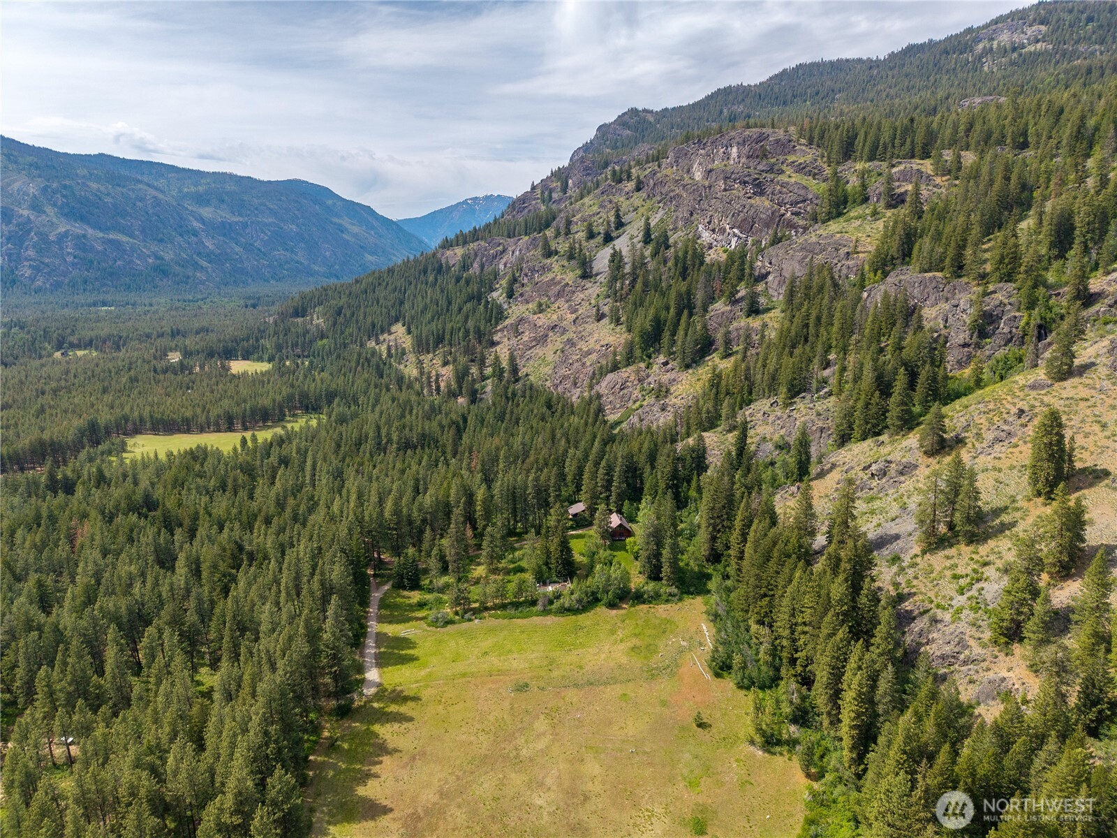 116 Lost River Road Mazama, WA 98833 - Photo 4 of 40