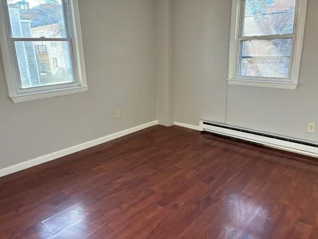 $2,000 | 102 Pleasant Street, Unit 1, Gloucester, MA 01930
