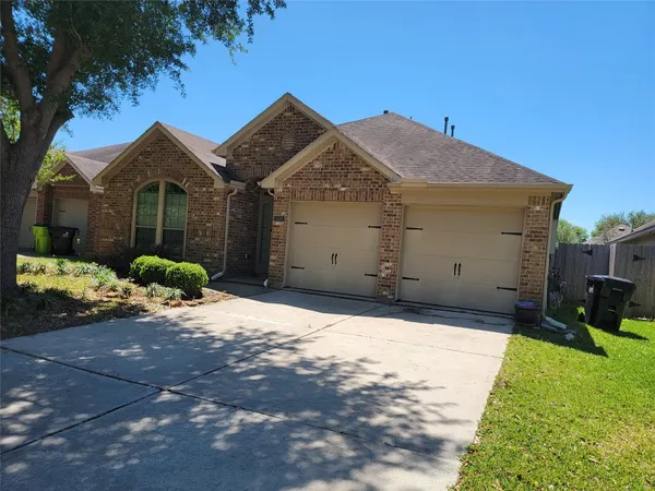 $2,150 | 5534 Stoneridge Court, Rosenberg, TX 77471