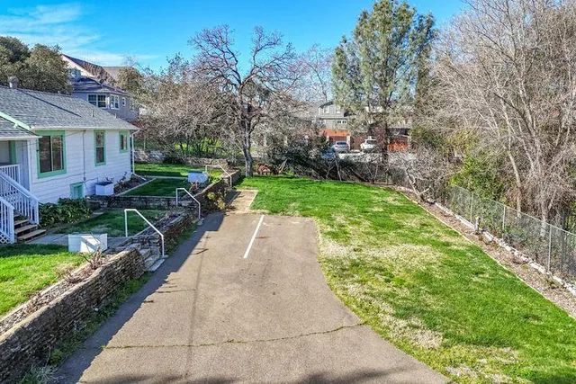 $435,000 | 1144 Willis Street, Redding, CA 96001