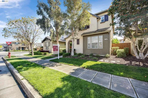 $666,888 | 156 West Moraga Street, Mountain House, CA 95391