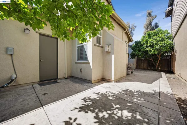 $666,888 | 156 West Moraga Street, Mountain House, CA 95391