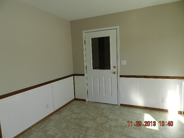 367 Oak Street Rochester, IN 46975 - Photo 10 of 18