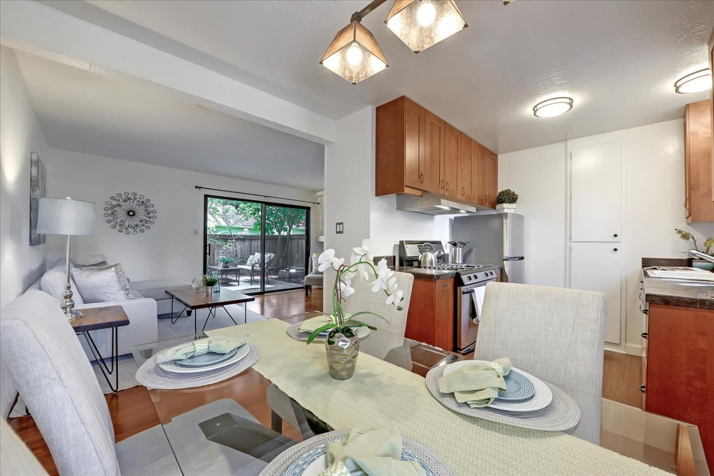 2540 West Middlefield Road Mountain View, CA 94043 - Photo 20 of 41 Gallery Image 20