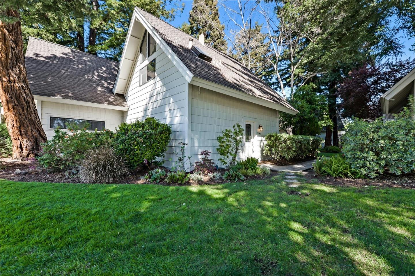 2540 West Middlefield Road Mountain View, CA 94043 - Photo 2 of 41 Gallery Image 2