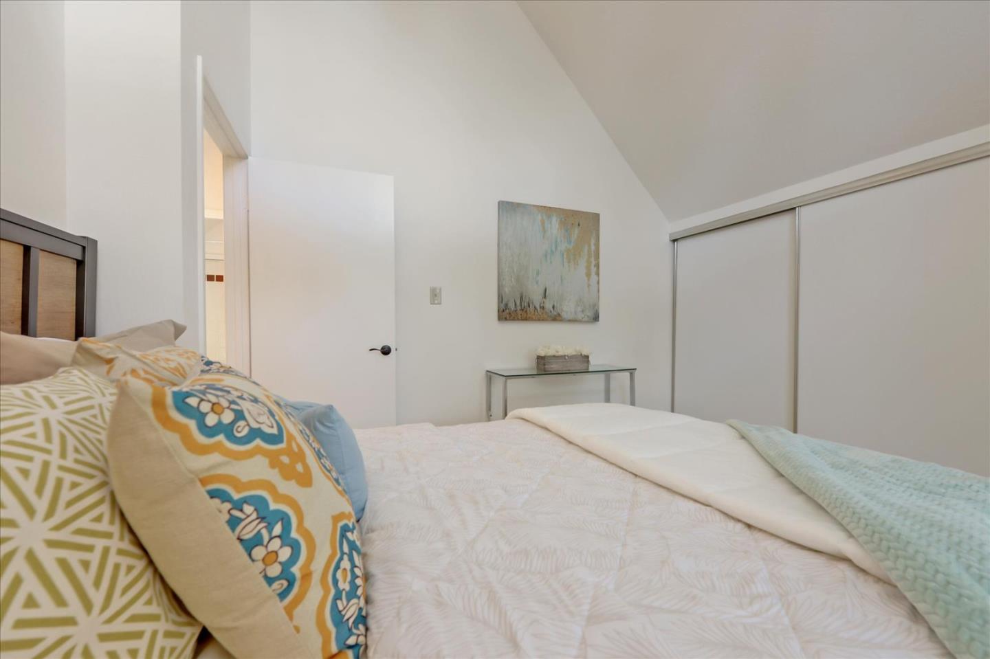 2540 West Middlefield Road Mountain View, CA 94043 - Photo 22 of 41 Gallery Image 22