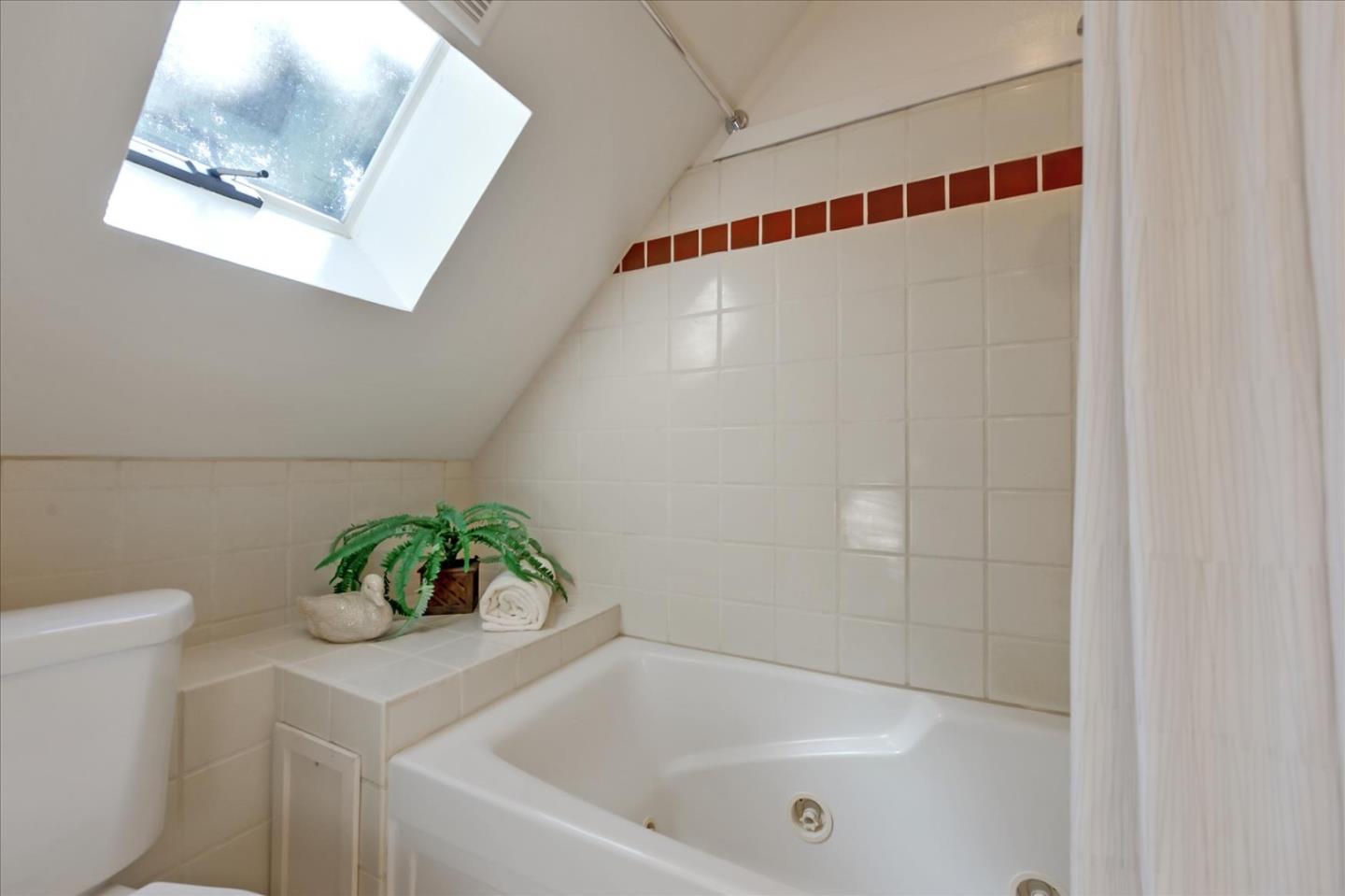 2540 West Middlefield Road Mountain View, CA 94043 - Photo 31 of 41 Gallery Image 31