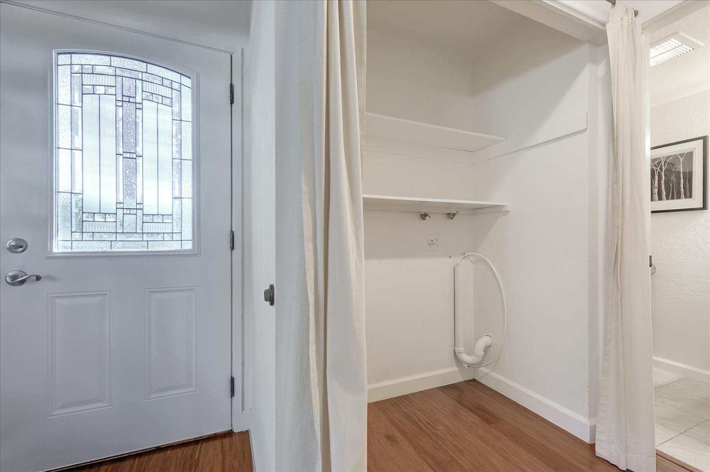 2540 West Middlefield Road Mountain View, CA 94043 - Photo 33 of 41 Gallery Image 33