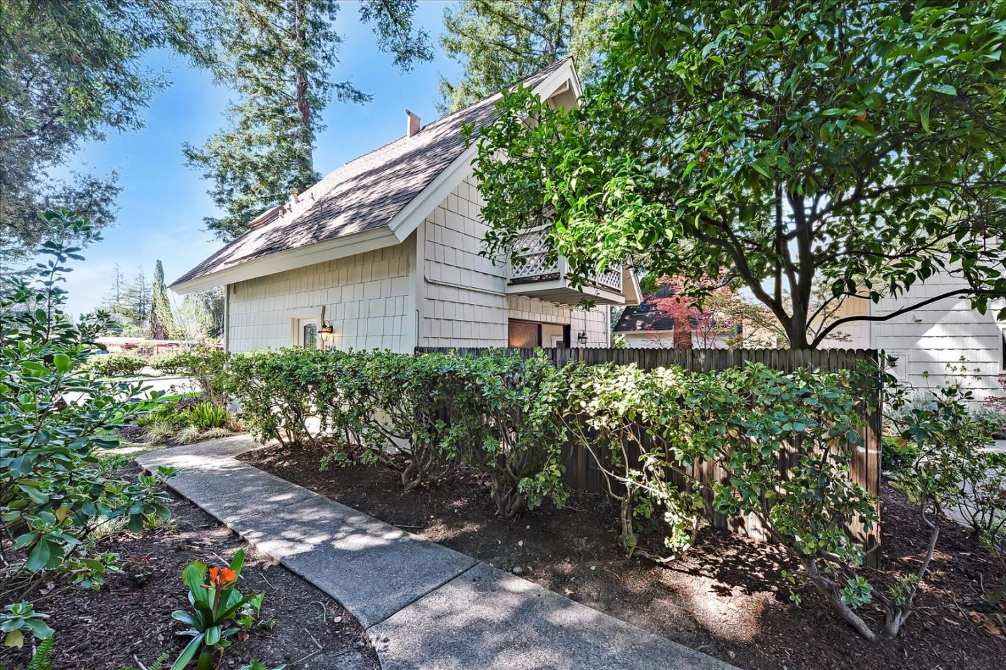 2540 West Middlefield Road Mountain View, CA 94043 - Photo 39 of 41 Gallery Image 39