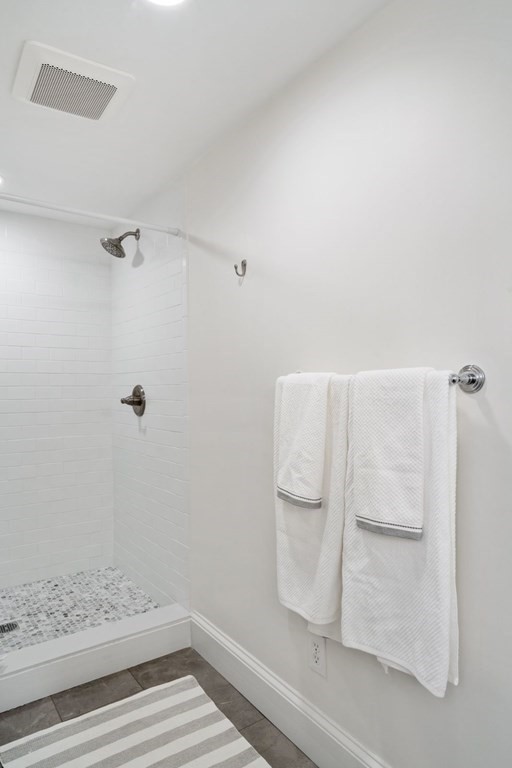 26 Arnold Road Wellesley, MA 02481 - Photo 23 of 35