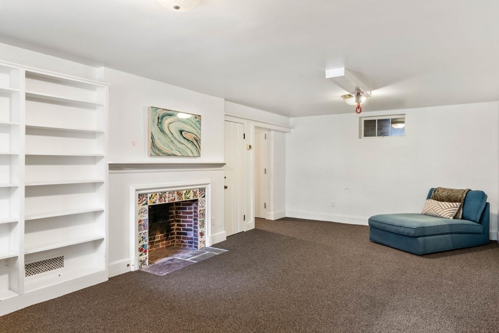 26 Arnold Road Wellesley, MA 02481 - Photo 32 of 35