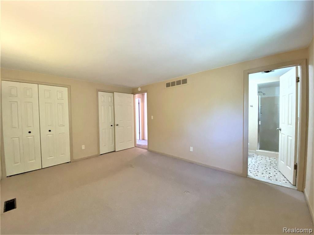 20230 Rippling Lane Northville, MI 48167 - Photo 17 of 32