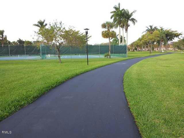 8168 Sweetbriar Way Boca Raton, FL 33496 - Photo 36 of 38 Tennis Court