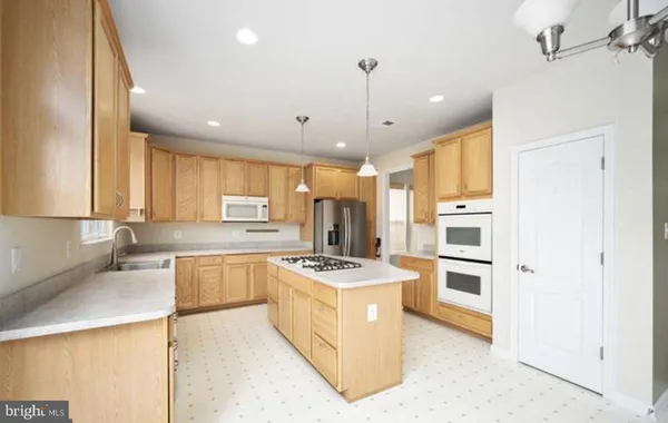 $3,475 | 634 Village Parkway, Fredericksburg, VA 22406