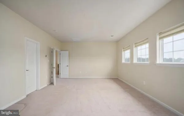 $3,475 | 634 Village Parkway, Fredericksburg, VA 22406