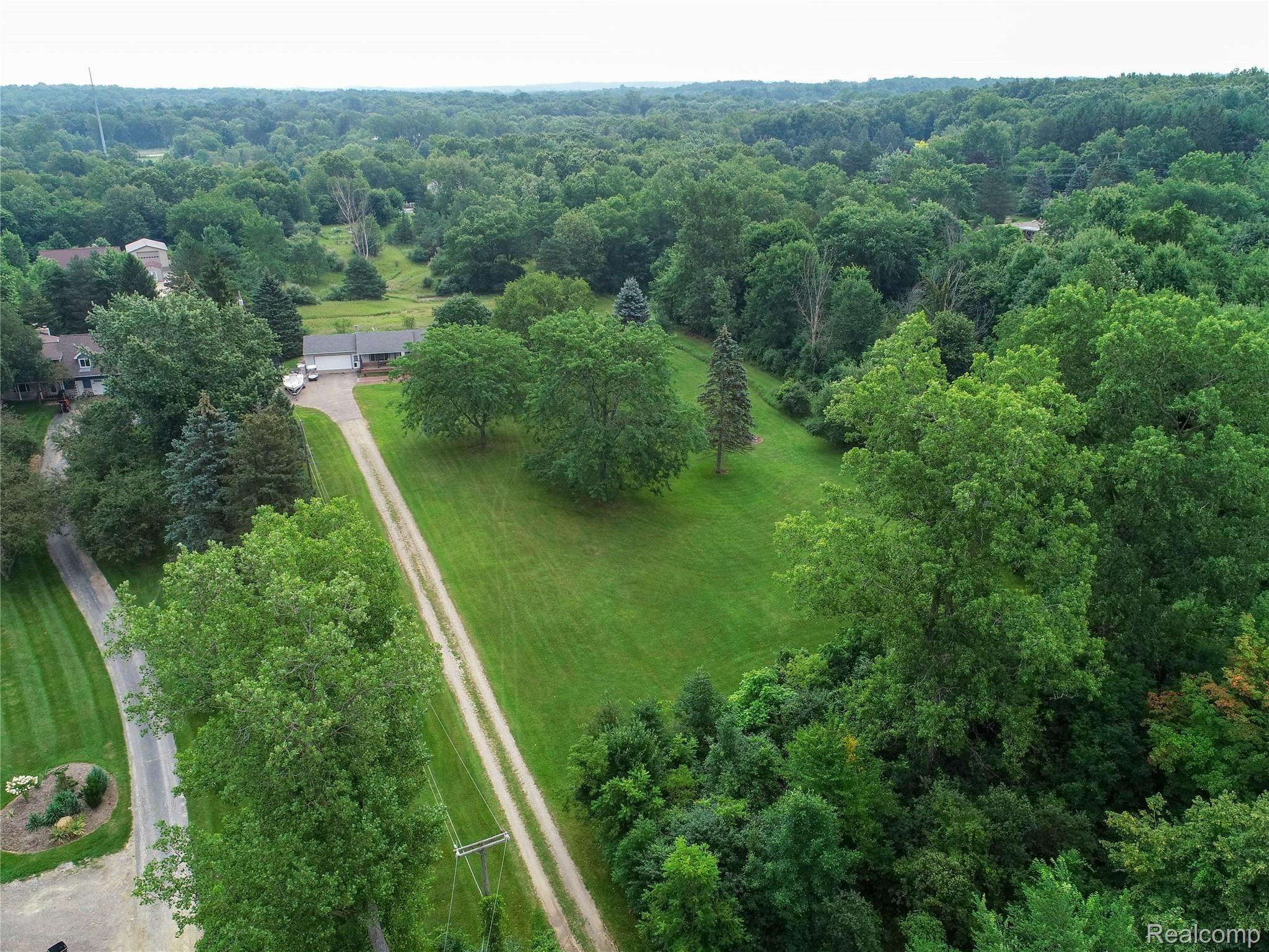 3911 Allen Road Ortonville, MI 48462 - Photo 3 of 36 Nice County Setting! 2.6 acres!