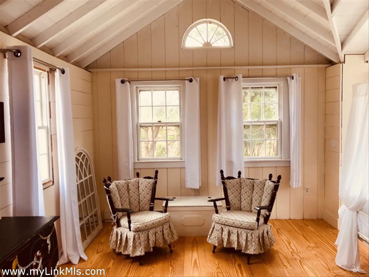 2 Windsor Road Nantucket, MA 02554 - Photo 9 of 13 Gallery Image 9