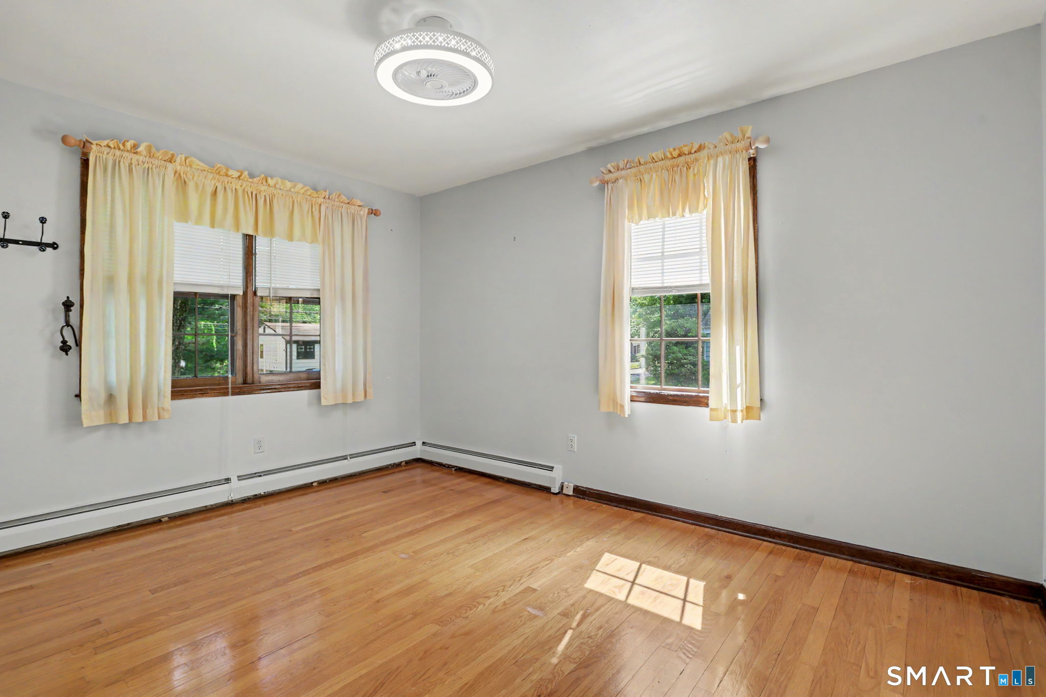 2010 Old Town Road Trumbull, CT 06611 - Photo 25 of 35 Flush mount ceiling lite/fan