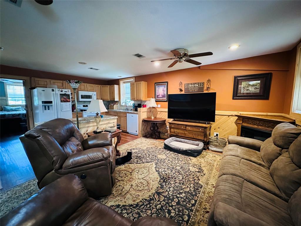 6494 Clear Creek Road Mabank, TX 75156 - Photo 4 of 17