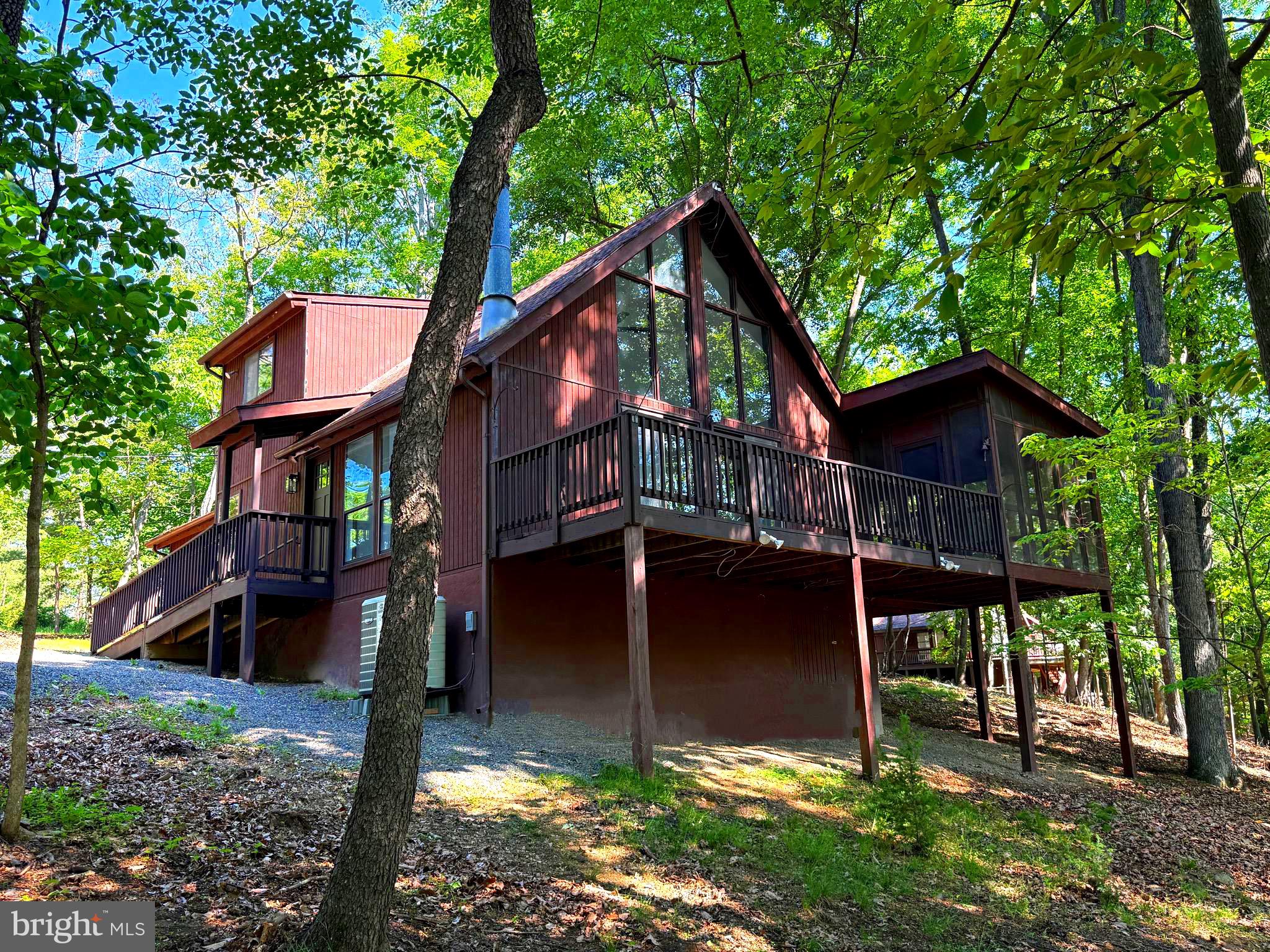 277 Endless Summer Road Hedgesville, WV 25427 - Photo 1 of 43