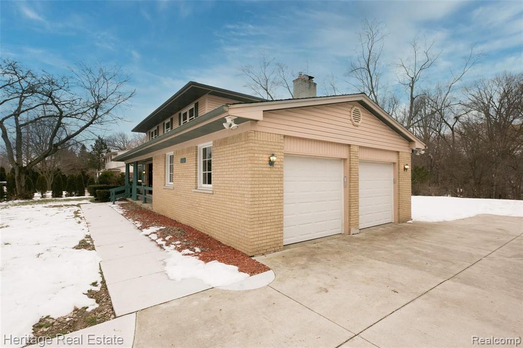 654 Old Perch Road Rochester Hills, MI 48309 - Photo 56 of 61
