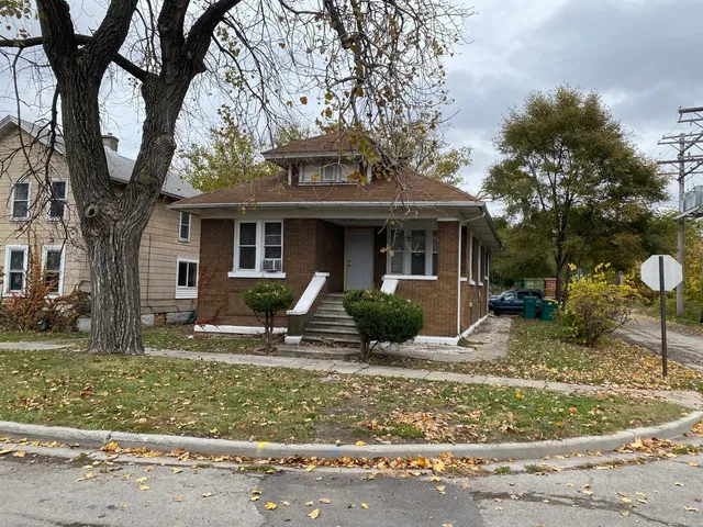 $187,000 | 464 South Ottawa Street, Joliet, IL 60436