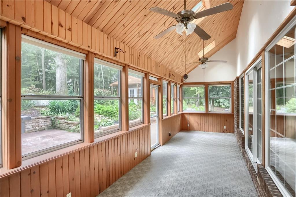 2901 Rosedale Avenue New Castle, PA 16105 - Photo 8 of 25 a view of hallway with windows