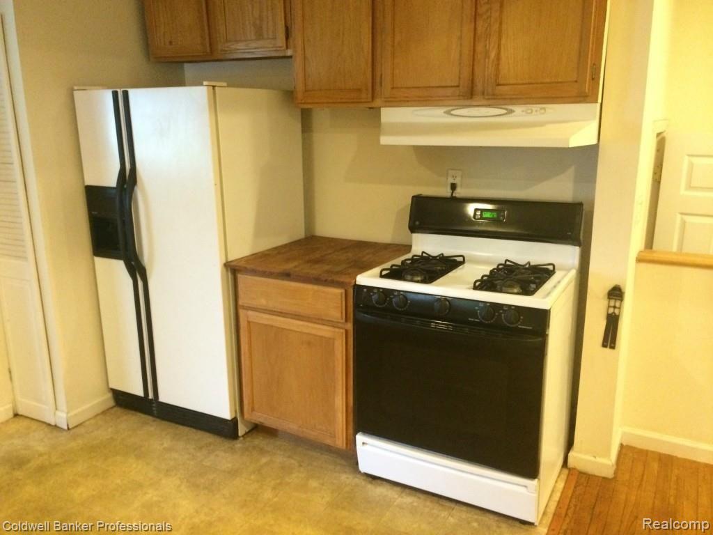 9460 North Eston Road Clarkston, MI 48348 - Photo 4 of 15