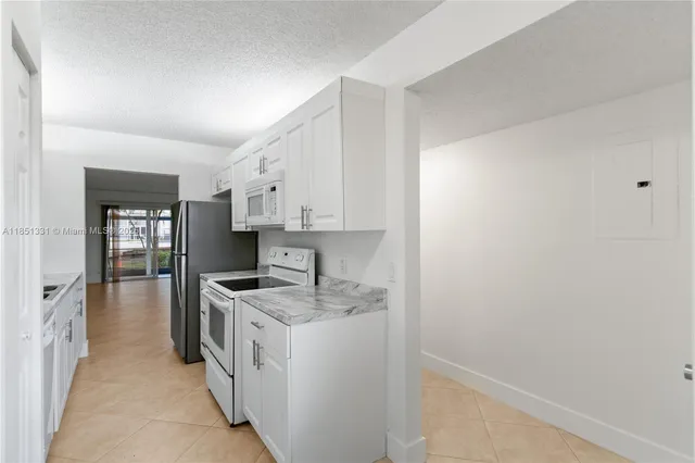 $235,000 | 1400 Southwest 124th Terrace, Unit 109Q, Pembroke Pines, FL 33027