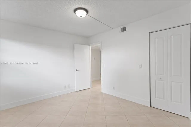 $235,000 | 1400 Southwest 124th Terrace, Unit 109Q, Pembroke Pines, FL 33027