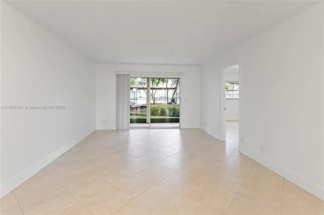 $235,000 | 1400 Southwest 124th Terrace, Unit 109Q, Pembroke Pines, FL 33027