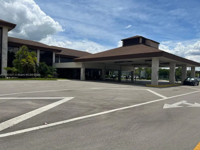 $235,000 | 1400 Southwest 124th Terrace, Unit 109Q, Pembroke Pines, FL 33027