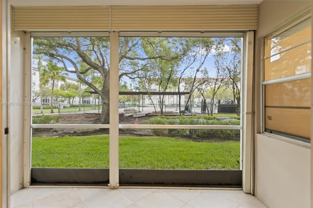$235,000 | 1400 Southwest 124th Terrace, Unit 109Q, Pembroke Pines, FL 33027